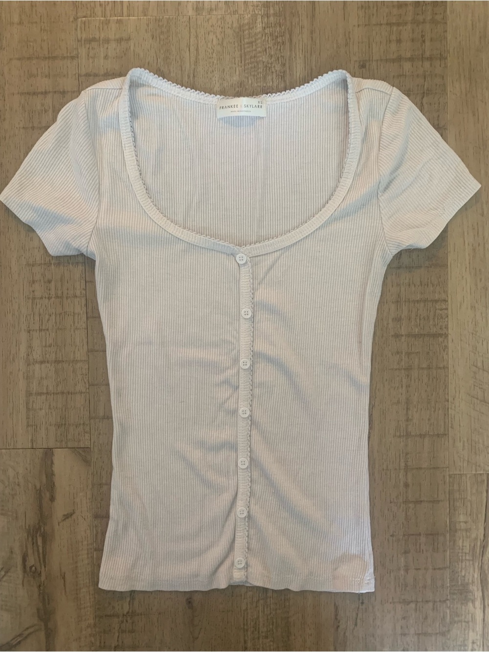 Frankee & Skylar White Ribbed T-shirt